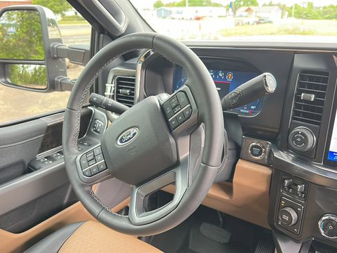 Used 2026 Ford F250 Lariat w/ Lariat Premium Package image 26