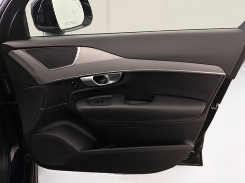 Used 2024 Volvo XC90 B5 Core w/ Climate Package image 36