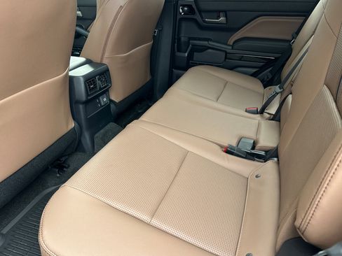 New 2026 Toyota 4Runner Limited AWD/4WD image 10
