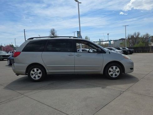 Used 2007 Toyota Sienna LE image 4