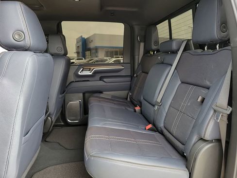 Used 2024 Chevrolet Silverado 2500 High Country w/ High Country Premium Package image 16