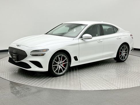 Certified 2025 Genesis G70 2.5T image 1