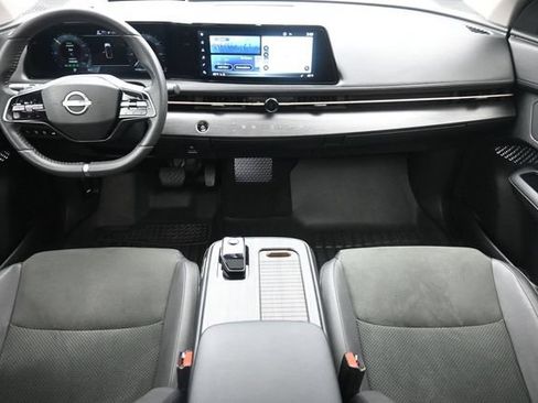 Used 2023 Nissan Ariya AWD image 21