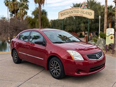 Used 2012 Nissan Sentra 2.0 S FWD image 2