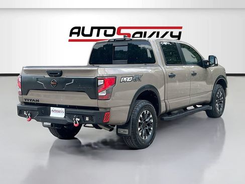 Used 2024 Nissan Titan PRO-4X w/ Pro-4x Convenience Package AWD/4WD image 7