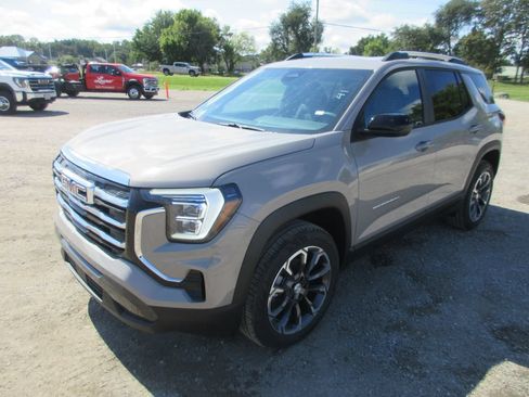 New 2027 GMC Terrain Elevation w/ Elevation Premium Package FWD image 9