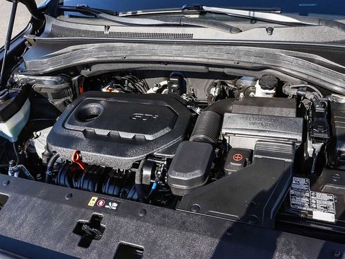 Used 2020 Hyundai Santa Fe SEL image 13