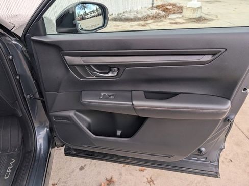 Used 2025 Honda CR-V Sport-L image 34