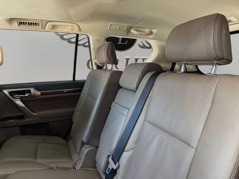 Used 2018 Lexus GX 460 Premium w/ Premium Package AWD/4WD image 13