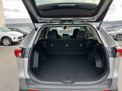 Used 2025 Toyota RAV4 LE image 30