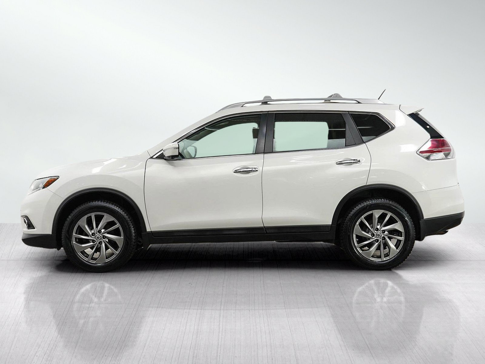 Used 2014 Nissan Rogue SL w/ SL Premium Package AWD/4WD image 2