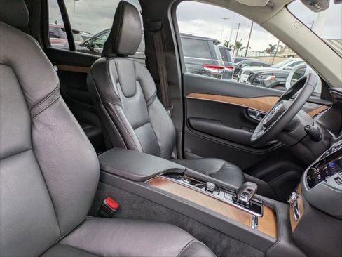 Used 2023 Volvo XC90 B6 Plus w/ Protection Package Premier image 23
