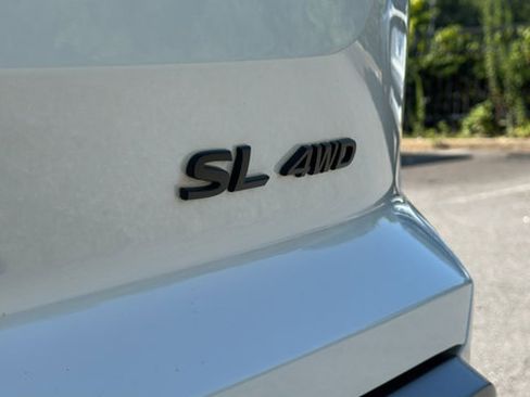 Certified 2024 Nissan Pathfinder SL w/ Black Appearance Package image 9