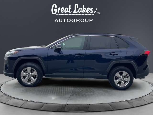 Used 2025 Toyota RAV4 XLE AWD/4WD image 2