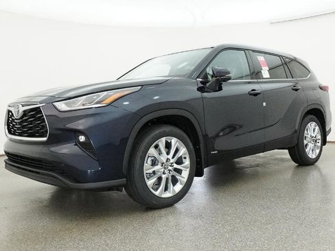 New 2026 Toyota Highlander Limited AWD/4WD image 14