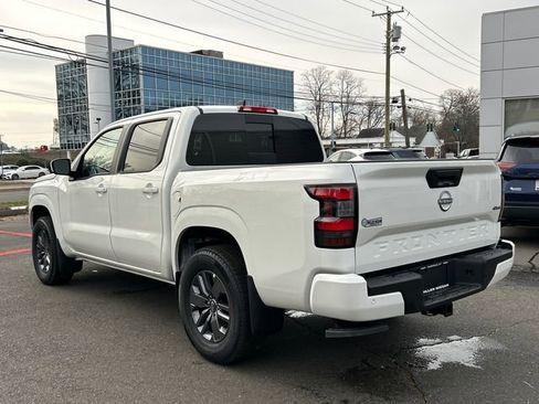 New 2026 Nissan Frontier SV w/ Tow Package AWD/4WD image 4