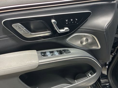 Used 2023 Mercedes-Benz EQS 580 4MATIC SUV image 7