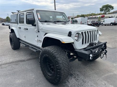Used 2020 Jeep Gladiator Overland w/ Trailer Tow Package image 4