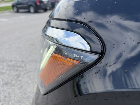 Used 2023 Volkswagen Atlas SE image 8