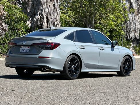Used 2025 Honda Civic Sport image 3