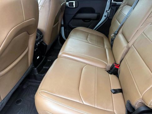 Used 2023 Jeep Wrangler Unlimited Sahara w/ Cold Weather Group image 7