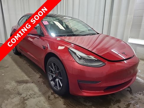 Used 2023 Tesla Model 3 Standard Range RWD image 5