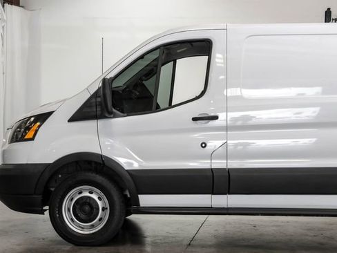 Used 2019 Ford Transit 250 148 Low Roof RWD image 18