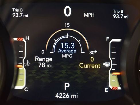 Used 2024 Jeep Gladiator Mojave w/ Technology Group image 17