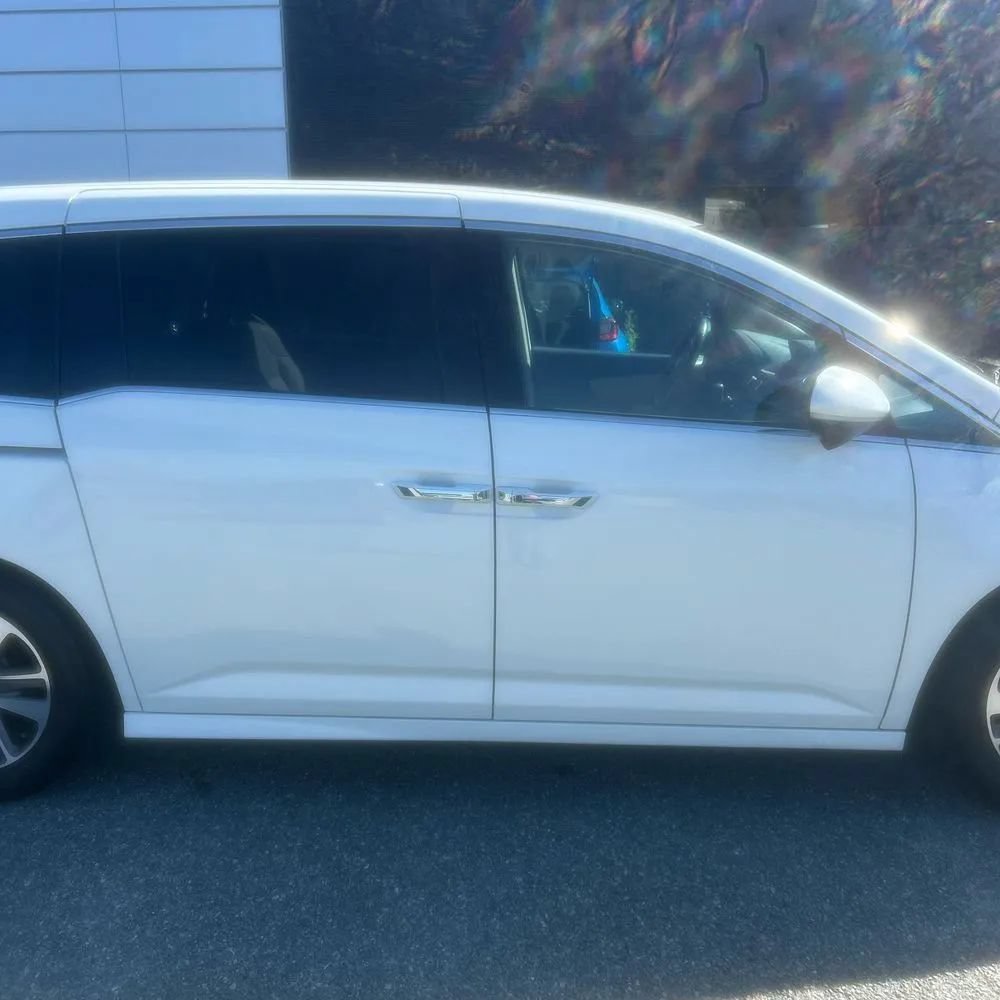 Used 2014 Honda Odyssey Touring image 9