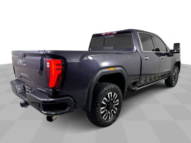 Used 2025 GMC Sierra 2500 Denali Ultimate AWD/4WD image 8