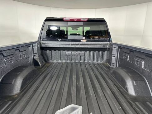 Used 2021 GMC Sierra 2500 SLT w/ SLT Preferred Package image 26