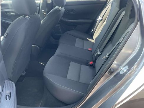Used 2025 Nissan Sentra SV FWD image 11