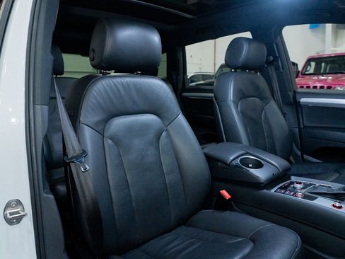 Used 2014 Audi Q7 3.0T S line Prestige w/ Technology Package image 42