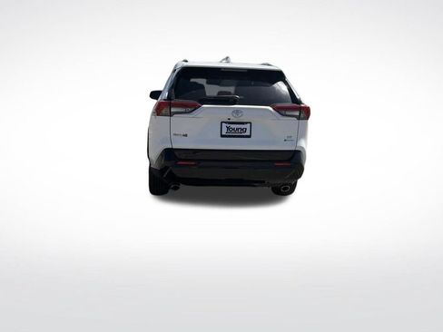 Used 2025 Toyota RAV4 SE AWD/4WD image 4