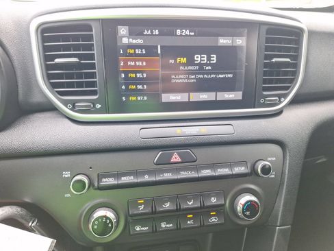 Used 2020 Kia Sportage LX FWD image 25