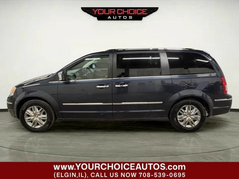 Used 2008 Chrysler Town & Country Limited w/ Trailer Tow Group image 2