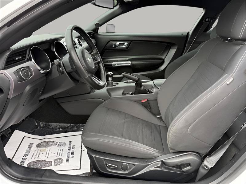 Used 2017 Ford Mustang GT RWD image 17