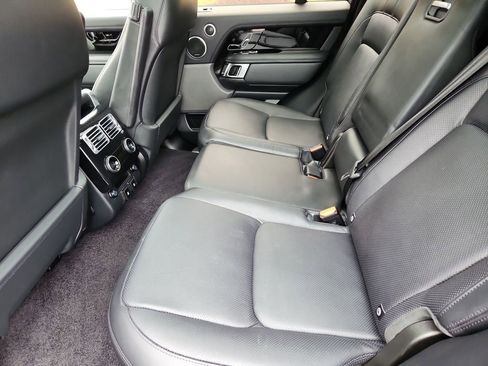Used 2019 Land Rover Range Rover HSE image 5