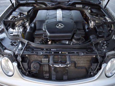 Used 2004 Mercedes-Benz E 500 Sedan image 65