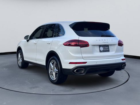 Used 2016 Porsche Cayenne image 5