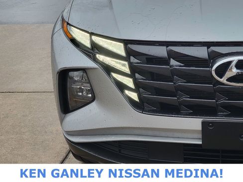 Used 2024 Hyundai Tucson SE image 9