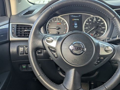 Used 2017 Nissan Sentra SR image 24