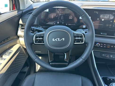 New 2026 Kia Carnival EX FWD image 22