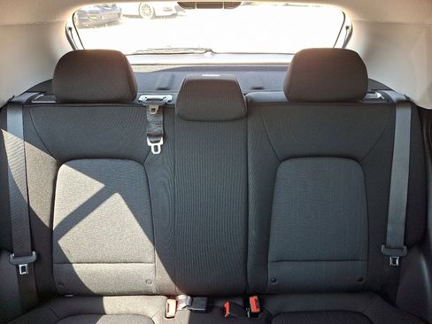 New 2025 Hyundai Venue SE image 13