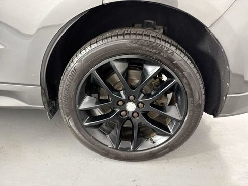 Used 2019 Ford Edge ST w/ Convenience Package AWD/4WD image 5