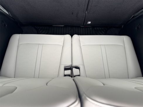 New 2025 Kia Sorento S image 30