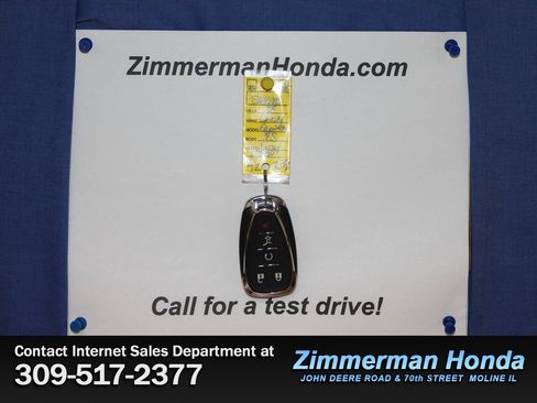 Used 2023 Chevrolet Equinox RS w/ RS Leather Package image 28