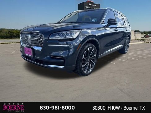 Used 2022 Lincoln Aviator Reserve w/ Equipment Group 201A AWD/4WD image 3