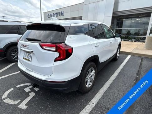 Used 2024 GMC Terrain SLE FWD image 5