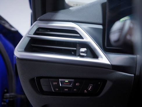 Used 2025 BMW M340i image 19